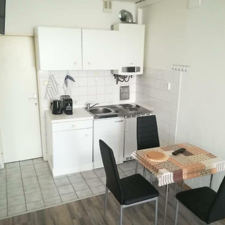 Ferienwohnung Hietzing Виена Екстериор снимка