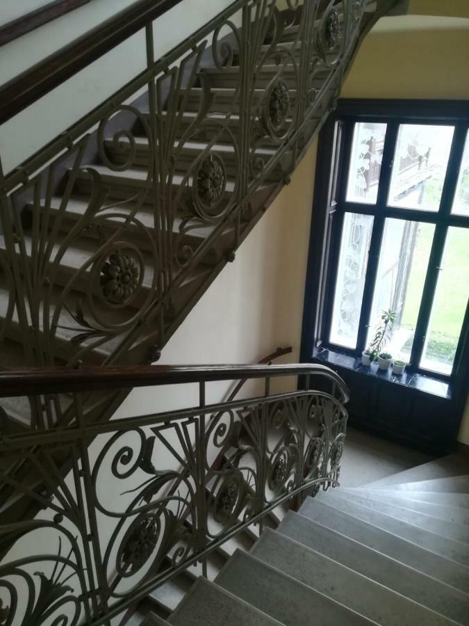 Ferienwohnung Hietzing Виена Екстериор снимка